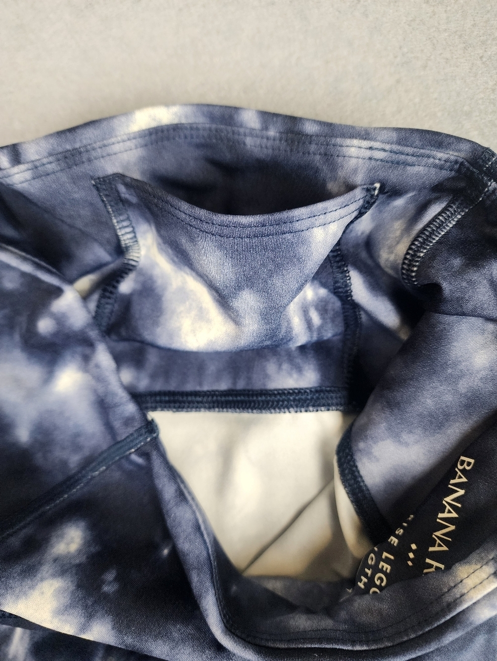 Banana Republic High Rise Legging 7/8 Length Navy/White Tie Dye XS - Picture 4 of 10